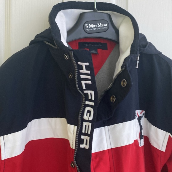 Tommy Hilfiger Men’s Jacket, size L - Picture 3 of 8